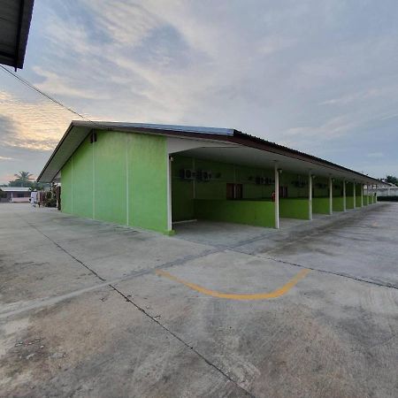 เจิดจรัสรีสอร์ทโรงแรม24ชม Chonburi Exterior foto
