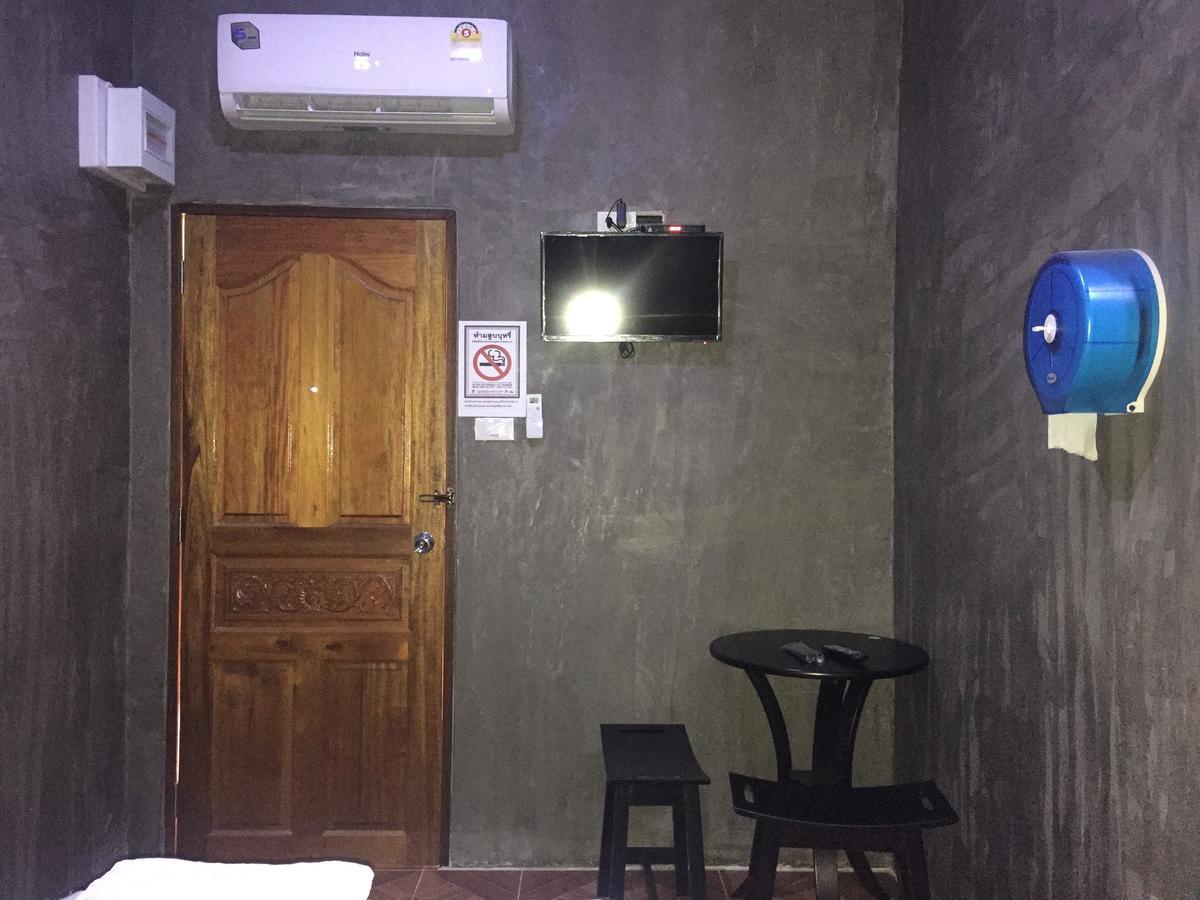 เจิดจรัสรีสอร์ทโรงแรม24ชม Chonburi Exterior foto