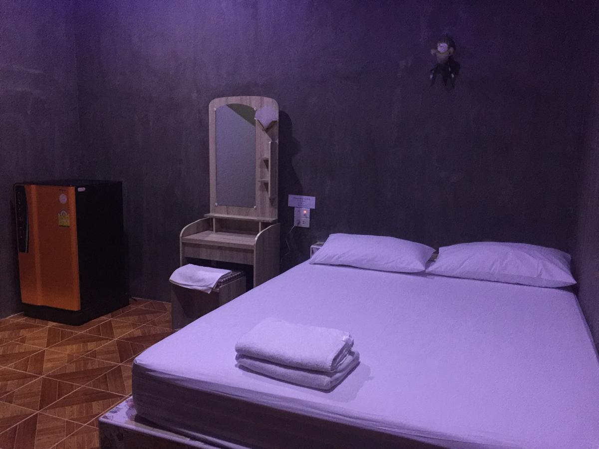 เจิดจรัสรีสอร์ทโรงแรม24ชม Chonburi Exterior foto