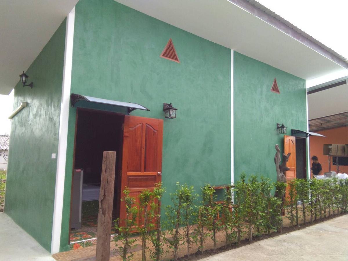 เจิดจรัสรีสอร์ทโรงแรม24ชม Chonburi Exterior foto