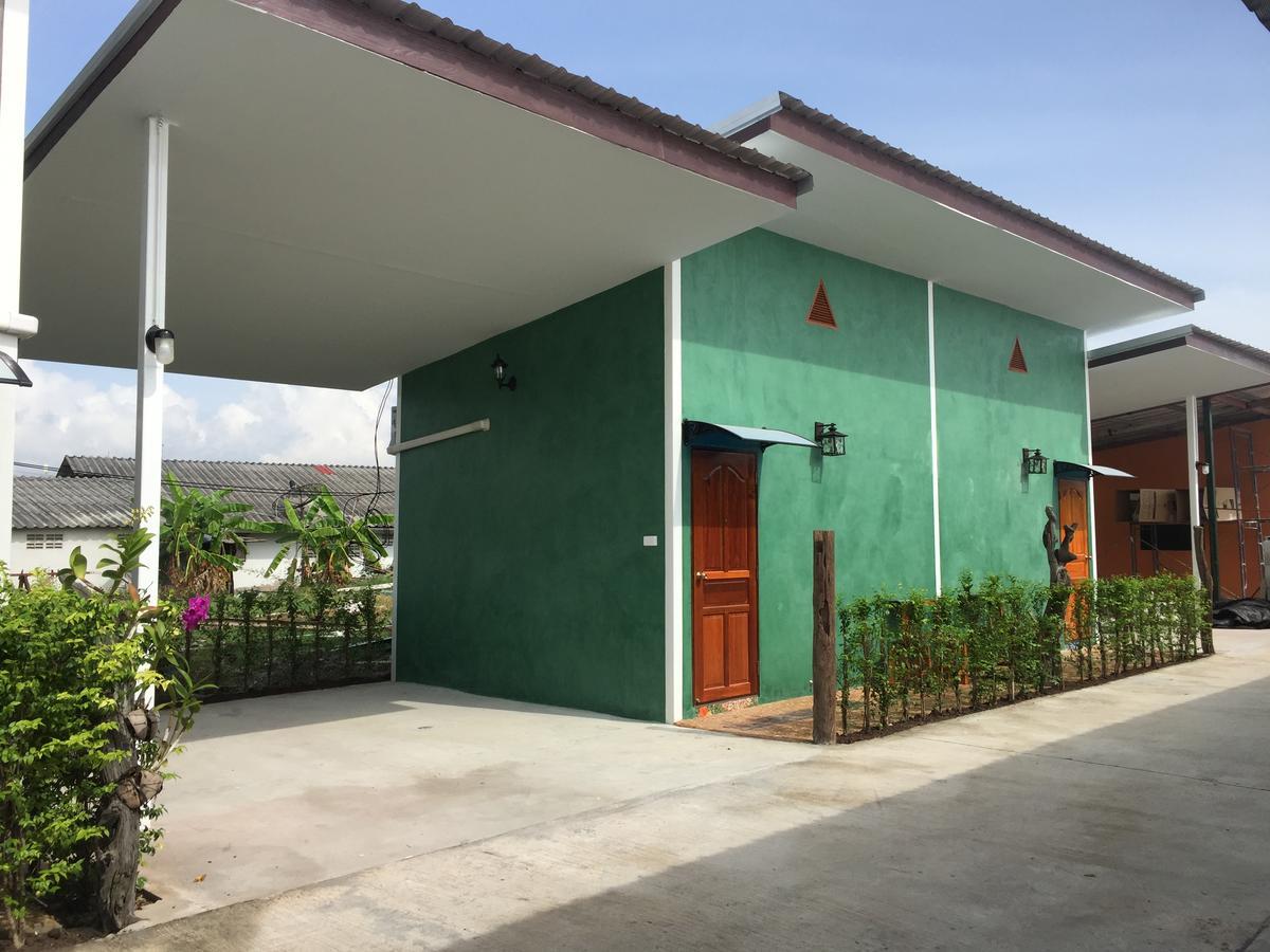 เจิดจรัสรีสอร์ทโรงแรม24ชม Chonburi Exterior foto