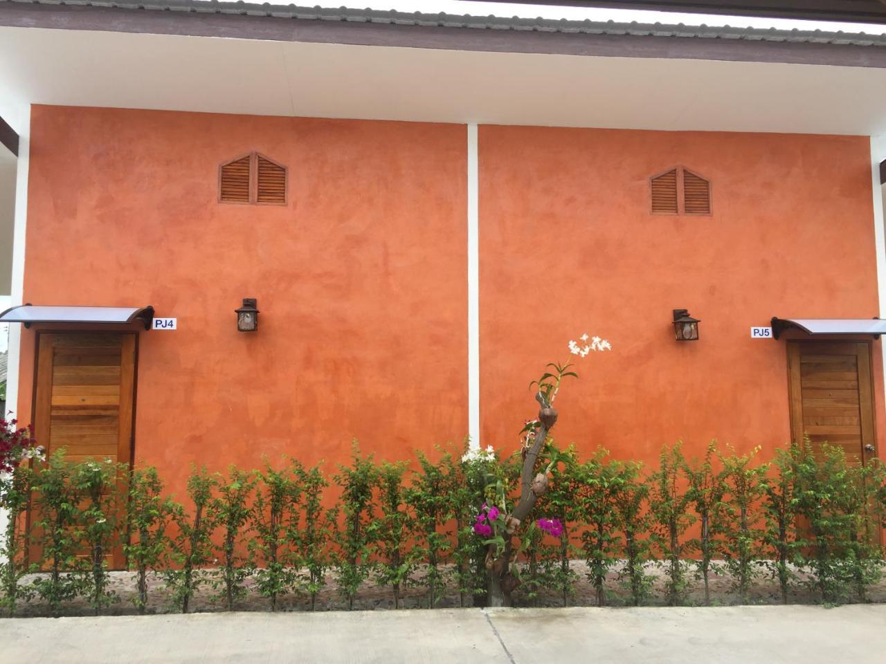 เจิดจรัสรีสอร์ทโรงแรม24ชม Chonburi Exterior foto